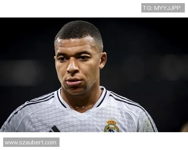 网红澄清与姆巴佩传绯闻系误会 自称单身未与任何人交往